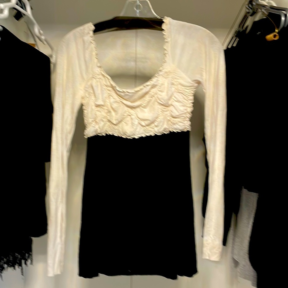 Bailey top in cream and black.